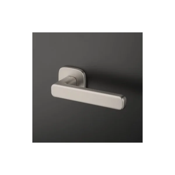 Poignée de porte nickel satiné IXIA