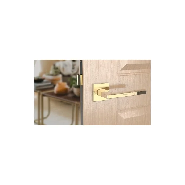 Poignées de porte sur plaque carrée PYROLA